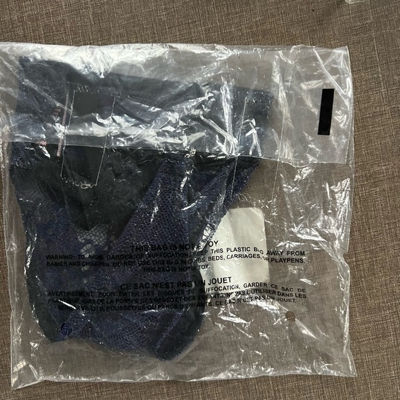 Victoria secret RARE FIND NWT Swarovski crystal  Very Sexy push bra w/v string - Picture 8 of 9